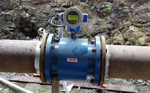 水泥漿流量計現場安裝使用圖